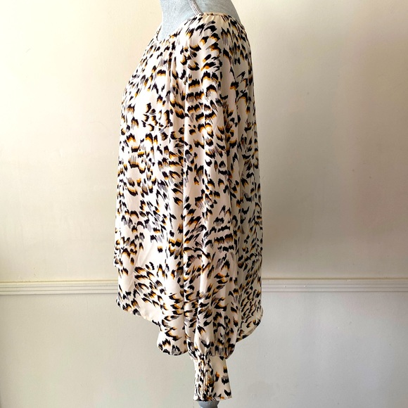 CABI ROUND TRIP SAFARI LEOPARD PRINT CREAM BLACK LONG CUFFED SLEEVE TOP #4335 - Picture 11 of 17